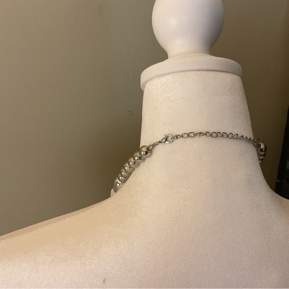 White Braided Necklace Twisted with 2 Pair of Matching Earrings - Picture 4 of 12